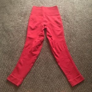 lululemon pants size 4